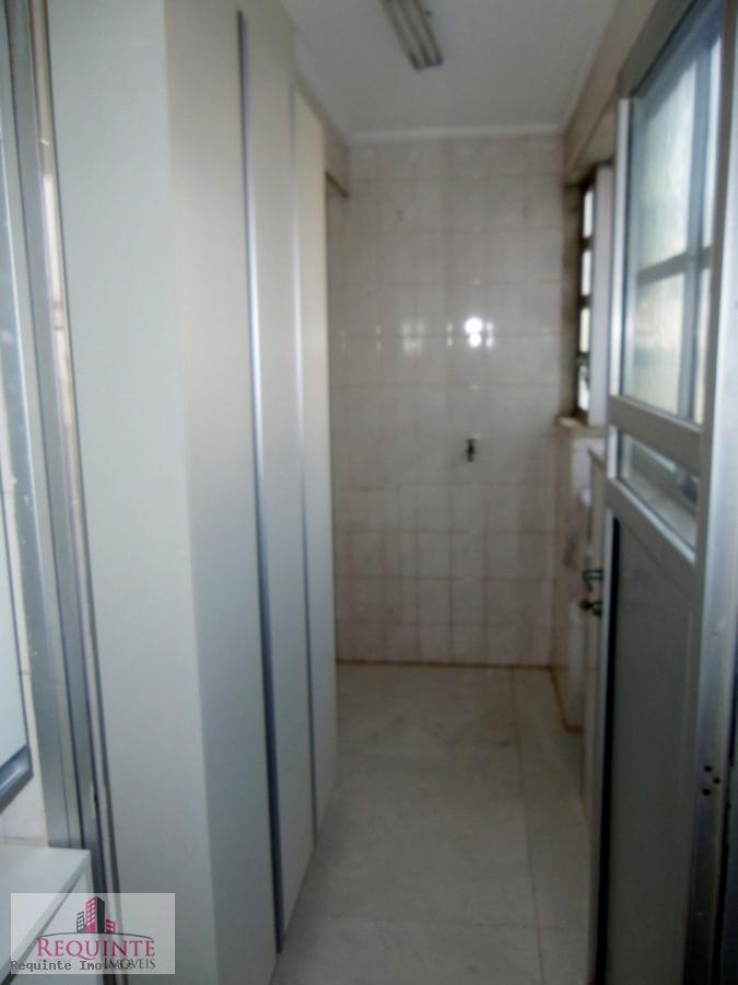 Apartamento para alugar com 2 quartos, 72m² - Foto 15