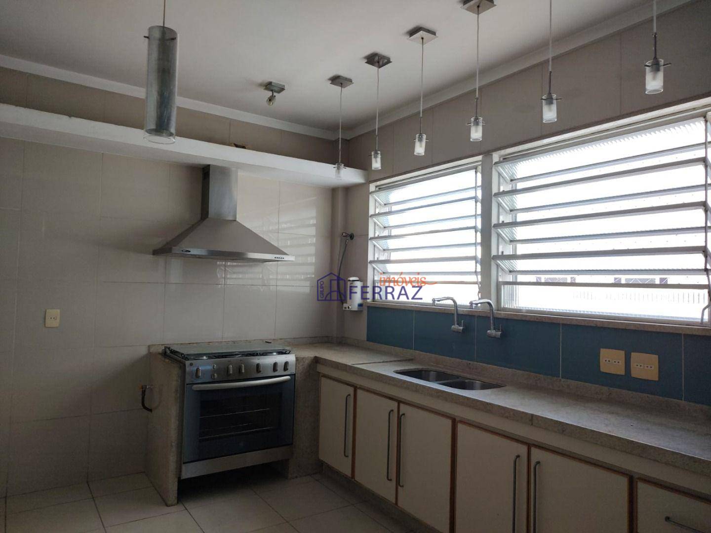 Apartamento à venda com 3 quartos, 140m² - Foto 12