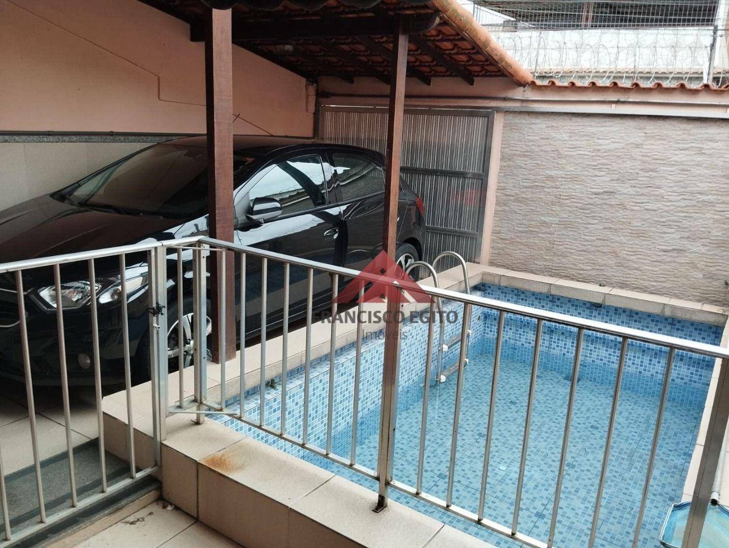 Casa à venda com 4 quartos, 181m² - Foto 3