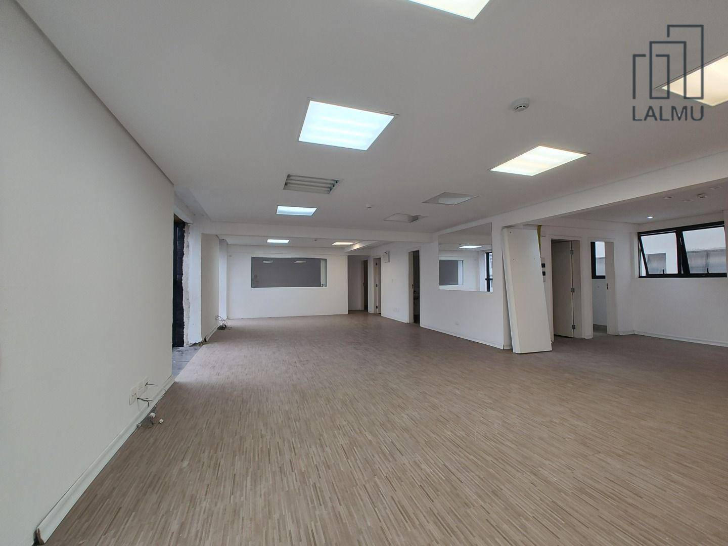 Conjunto Comercial-Sala para alugar, 135m² - Foto 17