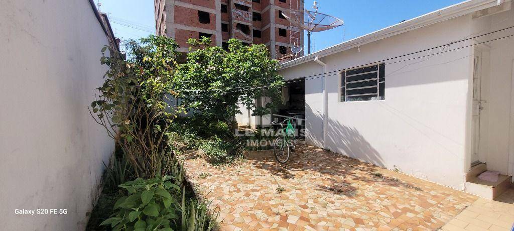 Casa à venda com 2 quartos, 140m² - Foto 4