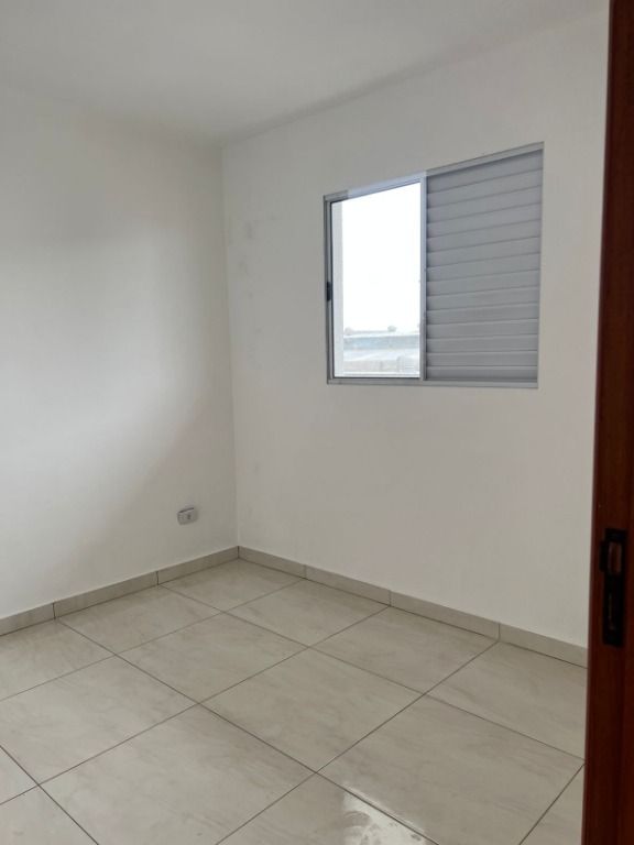 Apartamento à venda com 2 quartos, 40m² - Foto 17