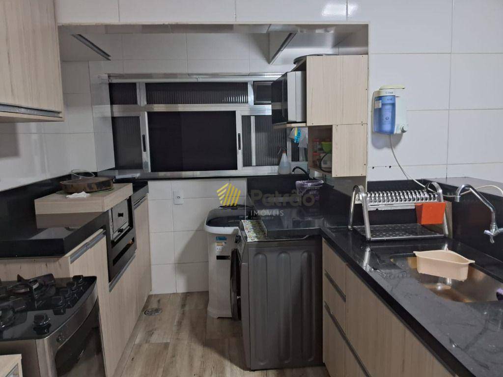 Apartamento à venda com 3 quartos, 75m² - Foto 9