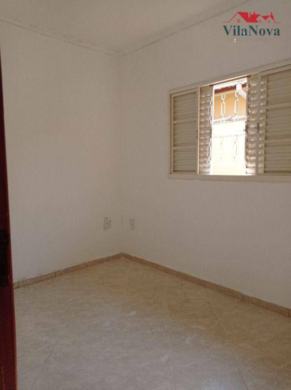 Casa para alugar com 3 quartos - Foto 2