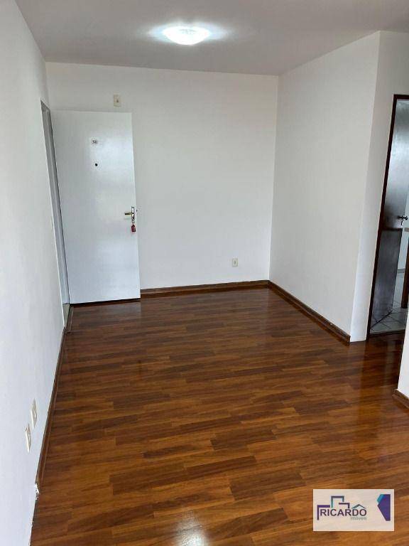 Apartamento à venda com 2 quartos, 50m² - Foto 3