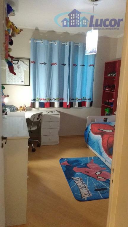 Apartamento à venda com 2 quartos, 68m² - Foto 11