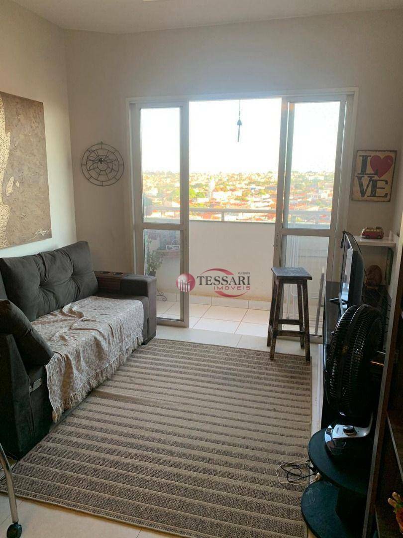 Apartamento à venda com 2 quartos, 70m² - Foto 2