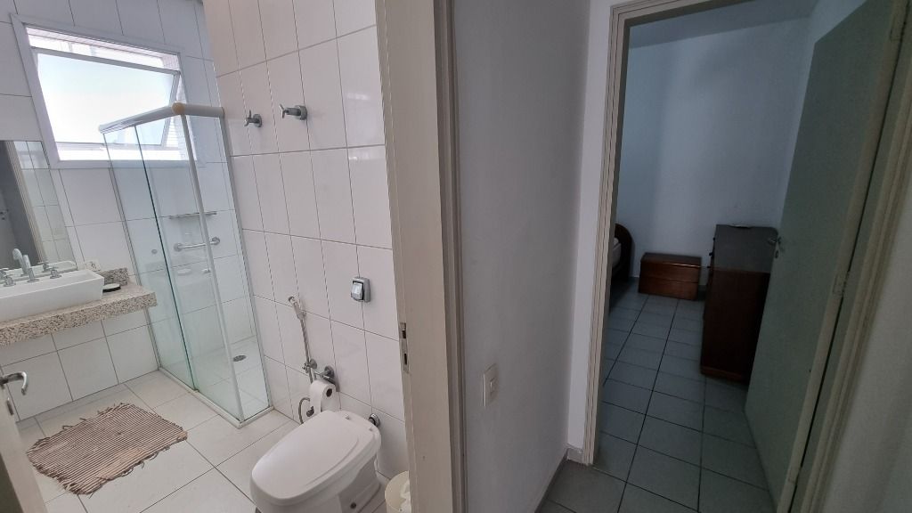 Apartamento à venda com 3 quartos, 198m² - Foto 9