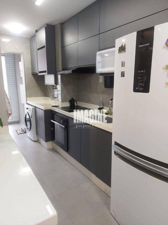 Apartamento à venda com 2 quartos, 62m² - Foto 6