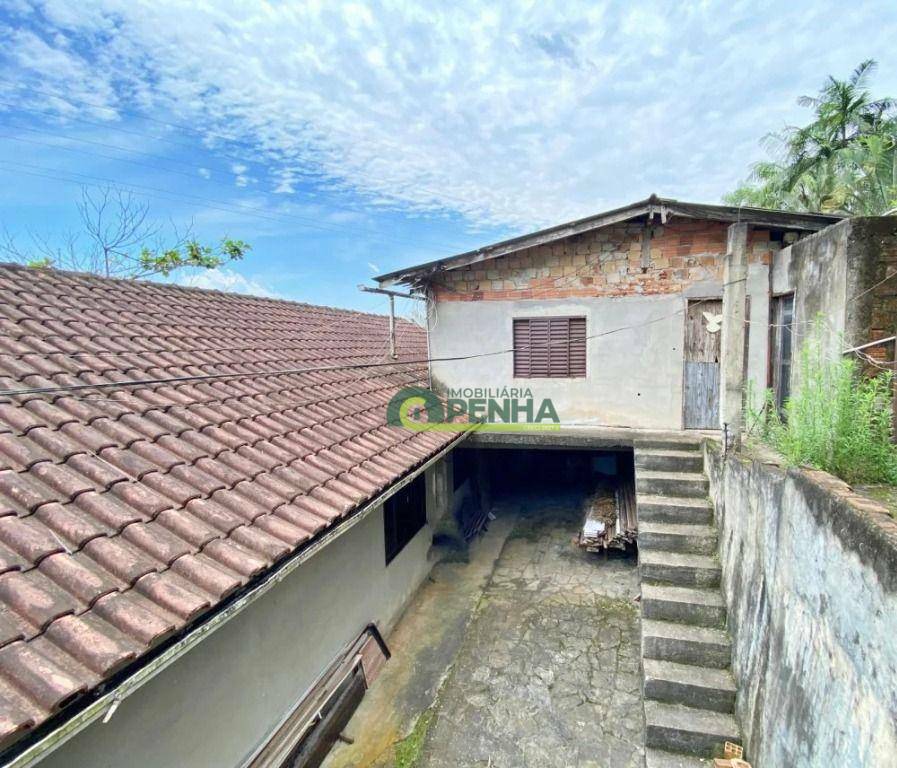 Casa à venda com 5 quartos, 150m² - Foto 4