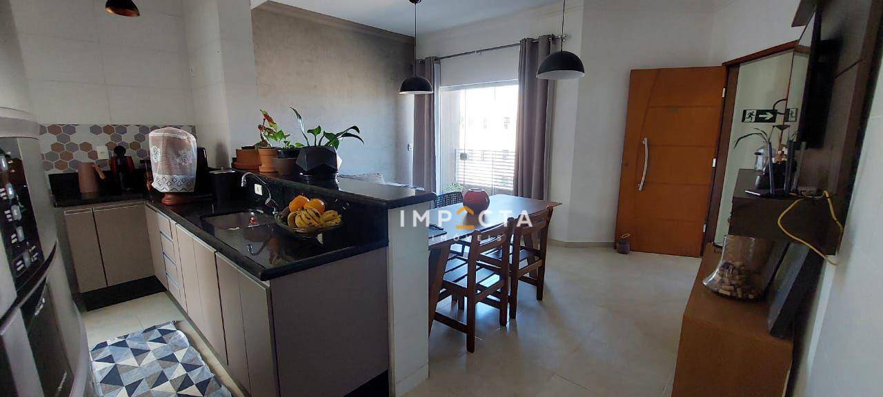 Apartamento à venda com 3 quartos, 78m² - Foto 4