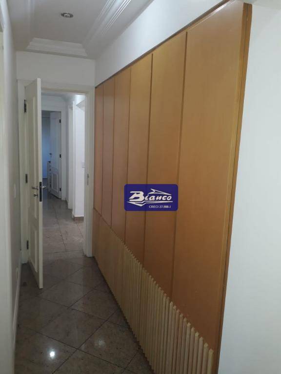 Apartamento à venda com 3 quartos, 176m² - Foto 18