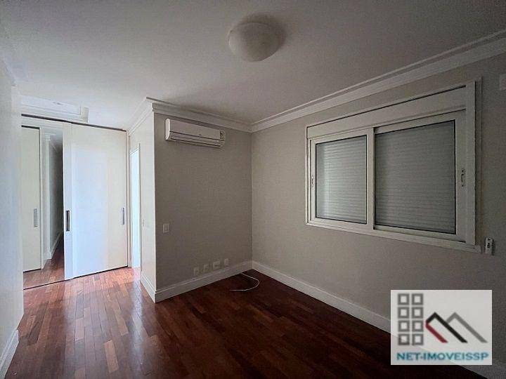 Apartamento para alugar com 3 quartos, 152m² - Foto 18