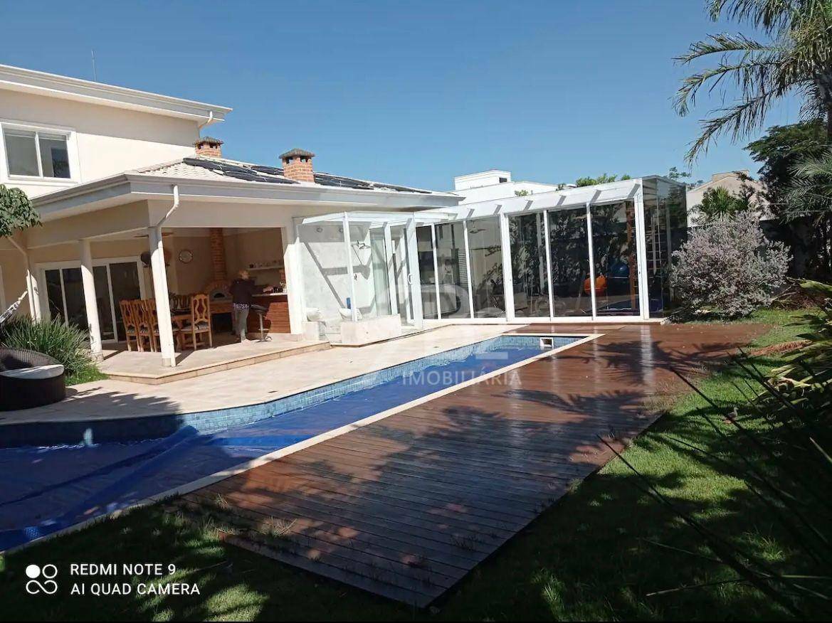 Casa de Condomínio à venda com 3 quartos, 308m² - Foto 2