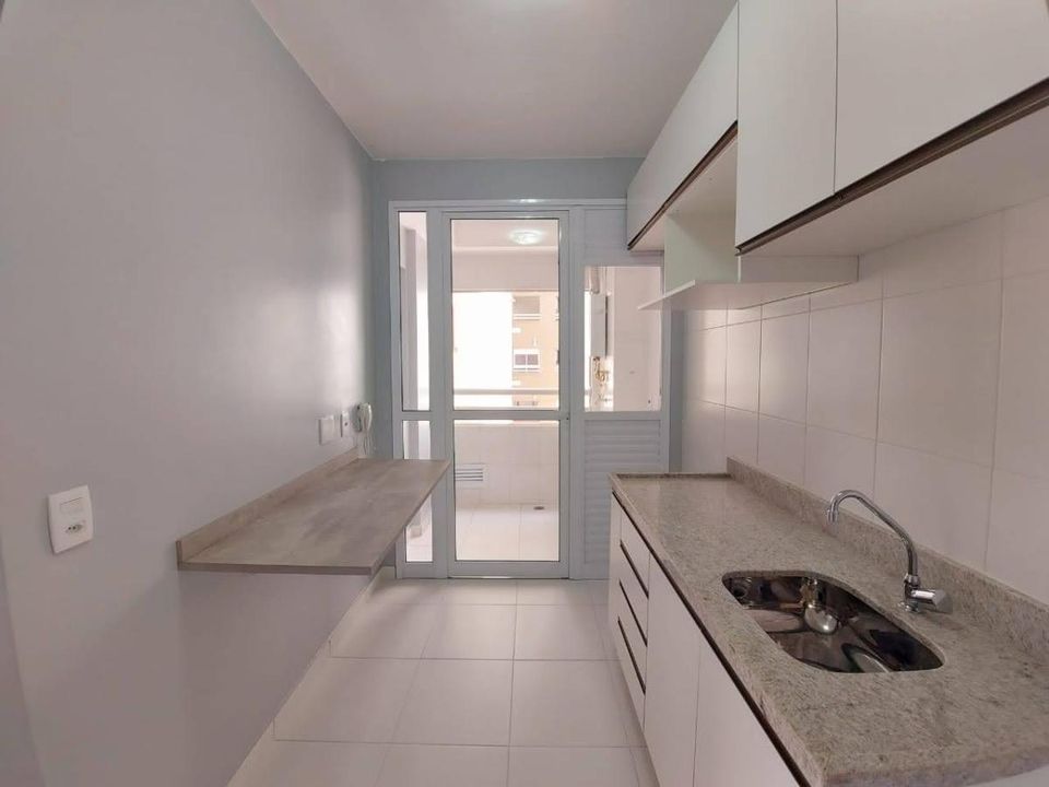 Apartamento à venda com 3 quartos, 71m² - Foto 4