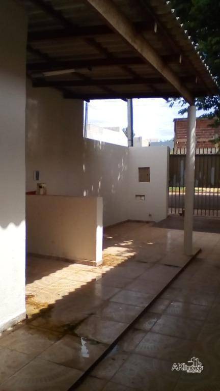 Casa à venda com 3 quartos, 100m² - Foto 5