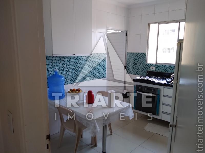 Apartamento à venda com 2 quartos, 62m² - Foto 2