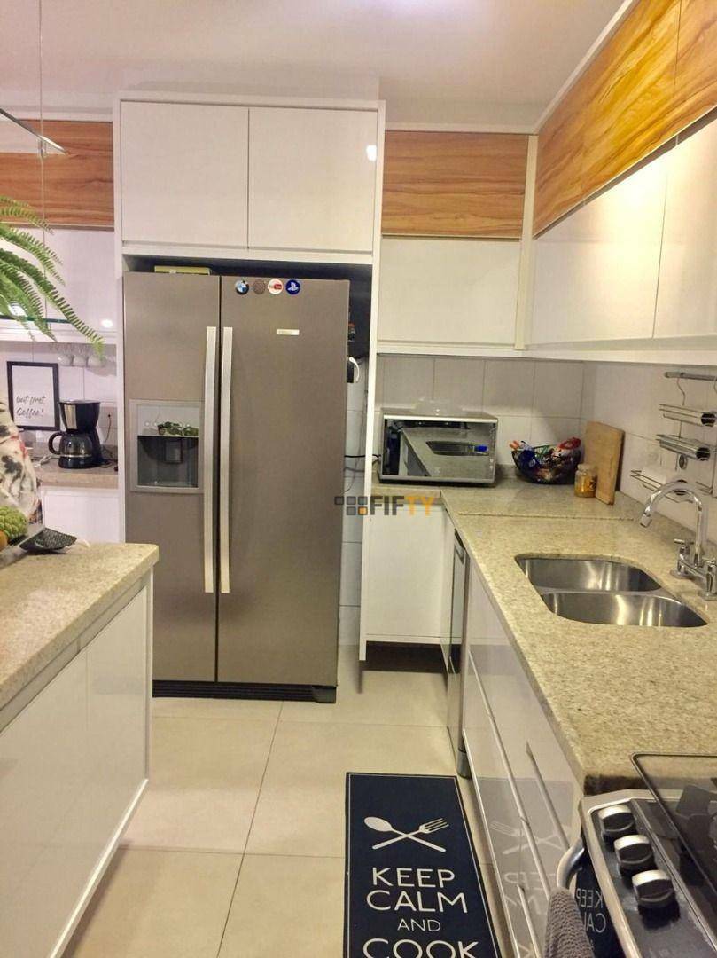 Apartamento à venda com 3 quartos, 147m² - Foto 8