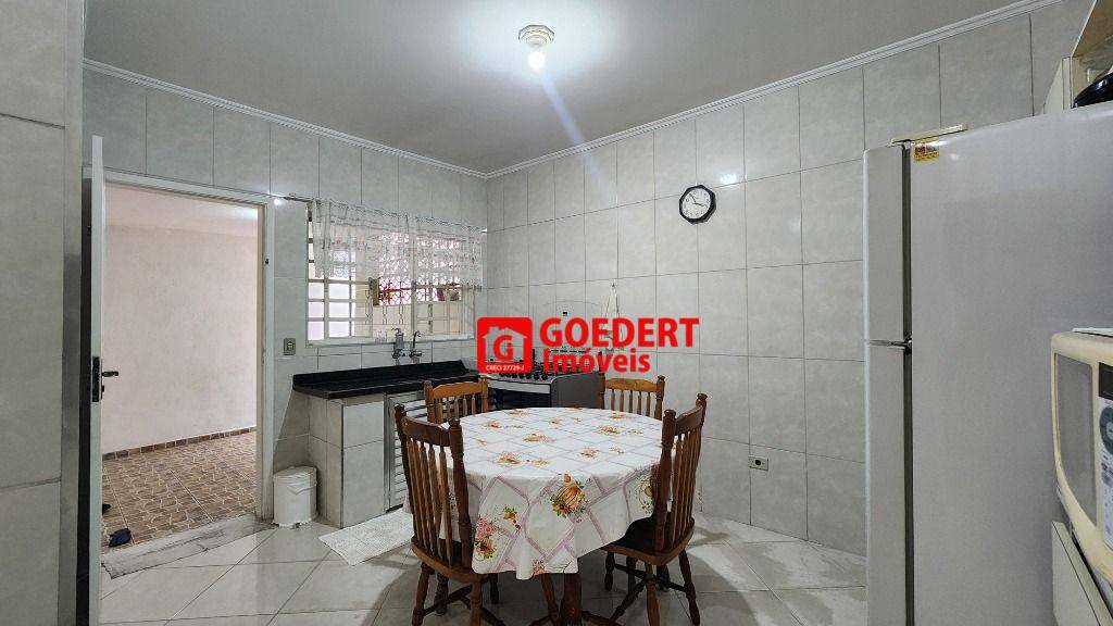Sobrado à venda com 3 quartos, 183m² - Foto 6