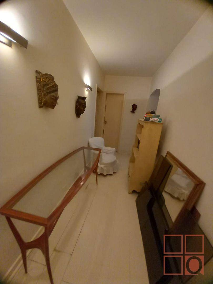 Apartamento à venda com 3 quartos, 190m² - Foto 1