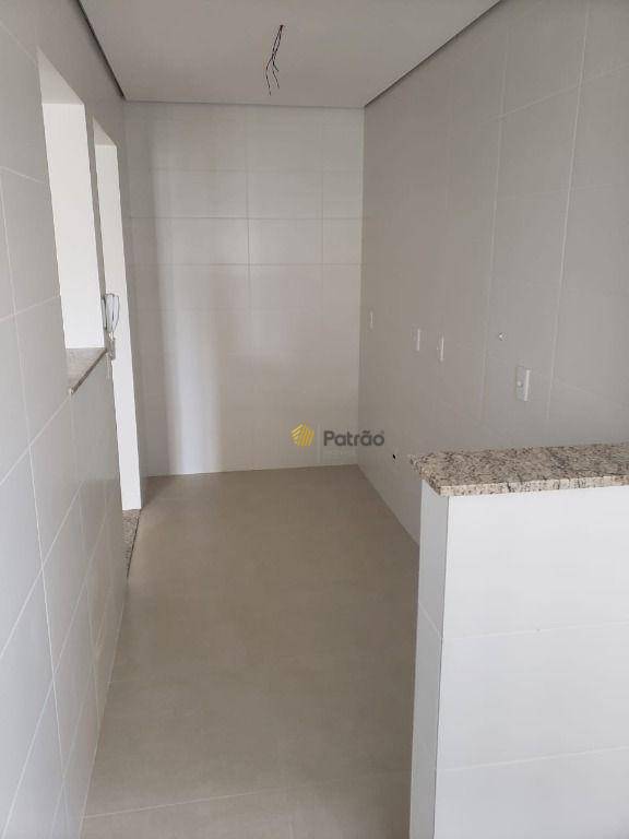 Apartamento à venda com 2 quartos, 60m² - Foto 5