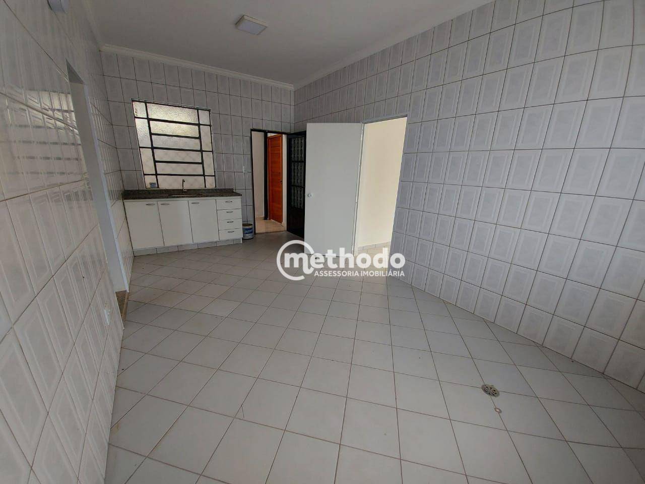 Casa para alugar com 3 quartos, 120m² - Foto 14