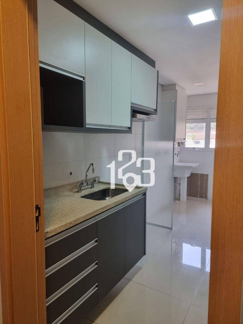 Apartamento para alugar com 3 quartos, 84m² - Foto 15