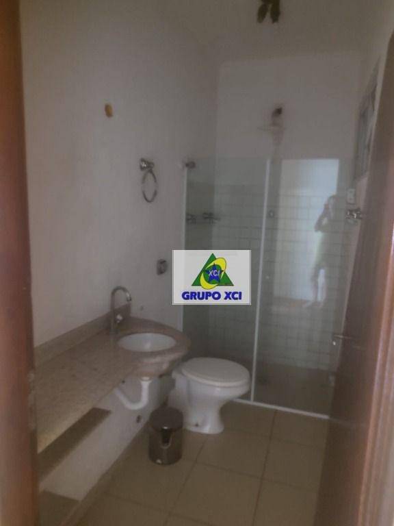 Casa à venda e aluguel com 3 quartos, 230m² - Foto 23