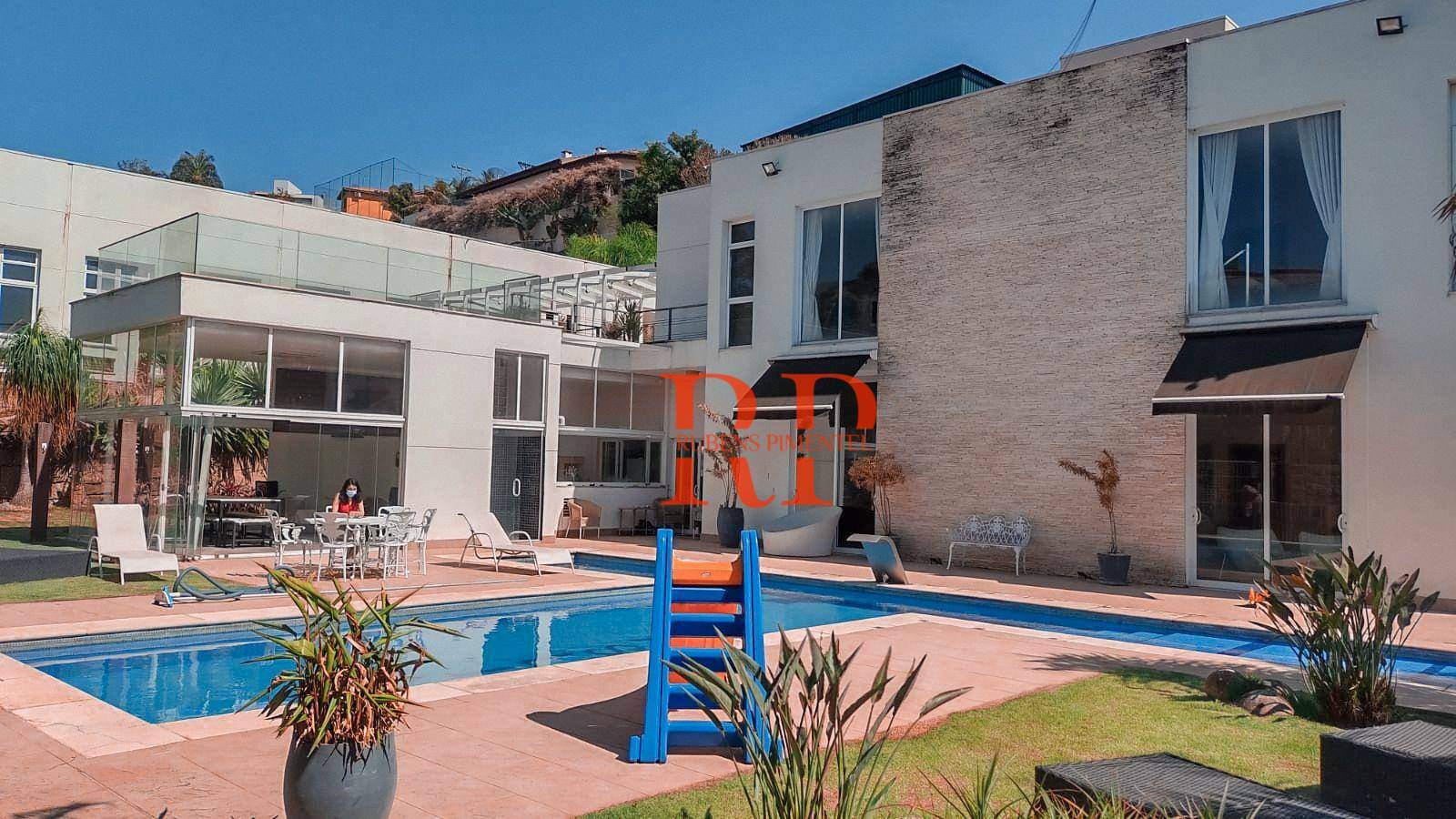 Casa à venda com 8 quartos, 1381m² - Foto 41