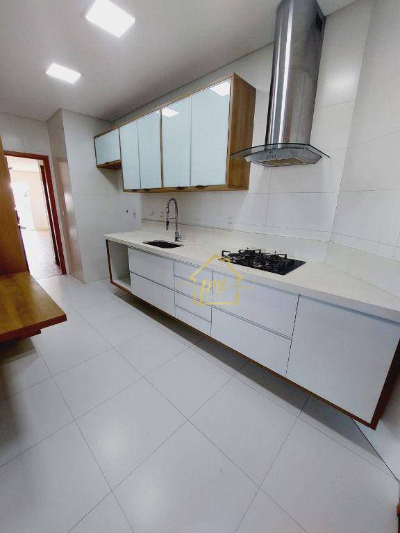 Apartamento à venda com 3 quartos, 124m² - Foto 10