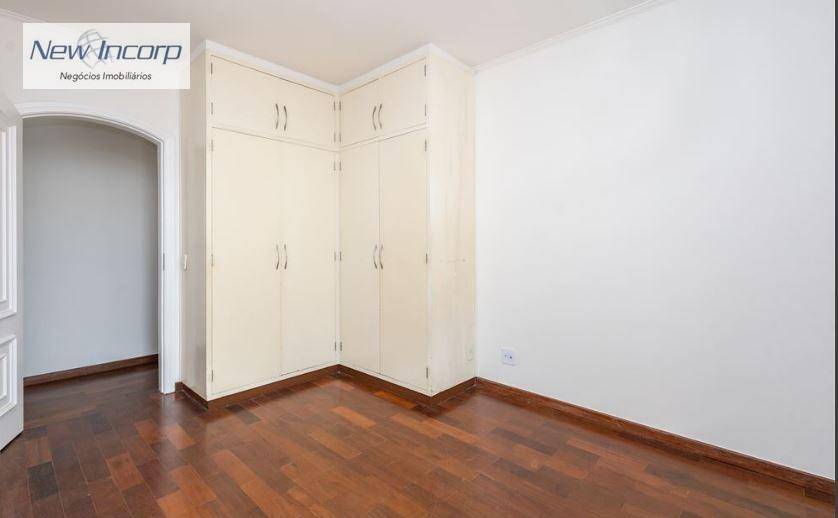 Apartamento à venda com 4 quartos, 242m² - Foto 13