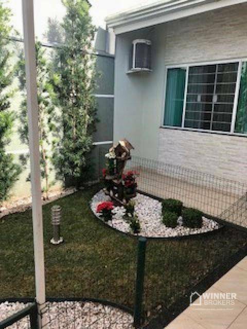 Casa à venda com 2 quartos, 97m² - Foto 2