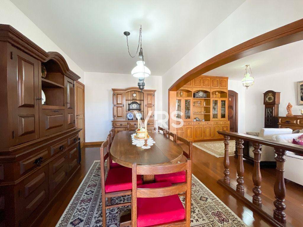 Apartamento à venda com 4 quartos, 167m² - Foto 6