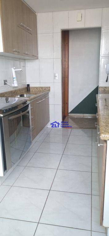 Apartamento à venda com 3 quartos, 79m² - Foto 19