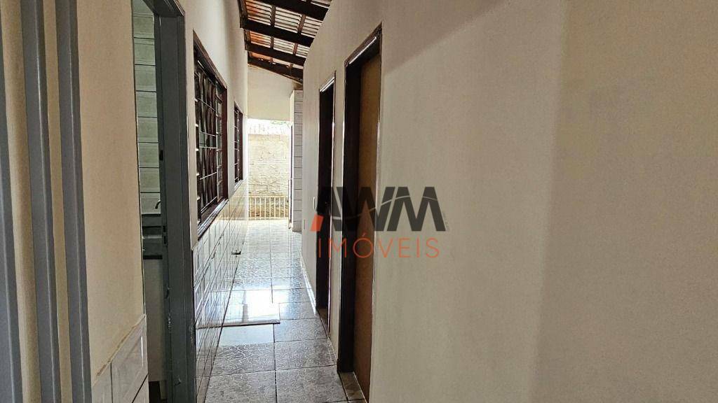 Casa à venda com 3 quartos, 255m² - Foto 6