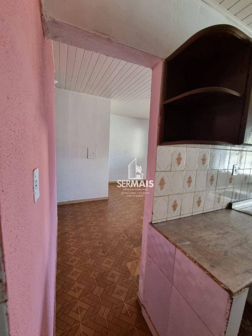 Casa à venda com 4 quartos, 110m² - Foto 14