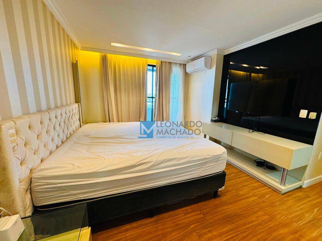 Apartamento à venda com 3 quartos, 220m² - Foto 14