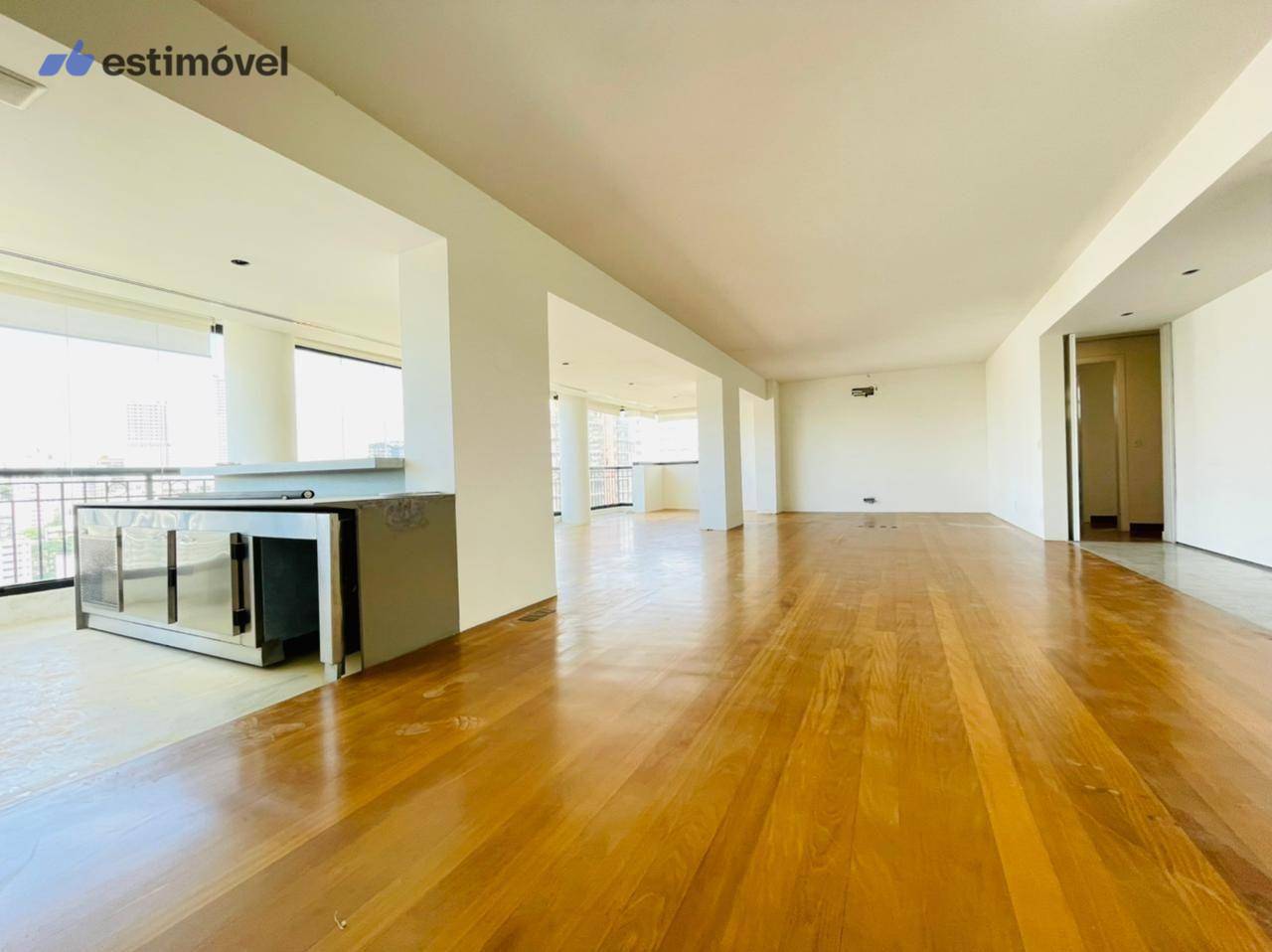 Apartamento à venda e aluguel com 3 quartos, 215m² - Foto 2