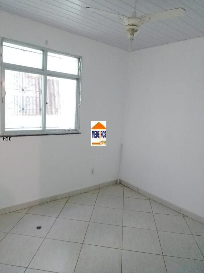 Casa à venda com 2 quartos, 90m² - Foto 4