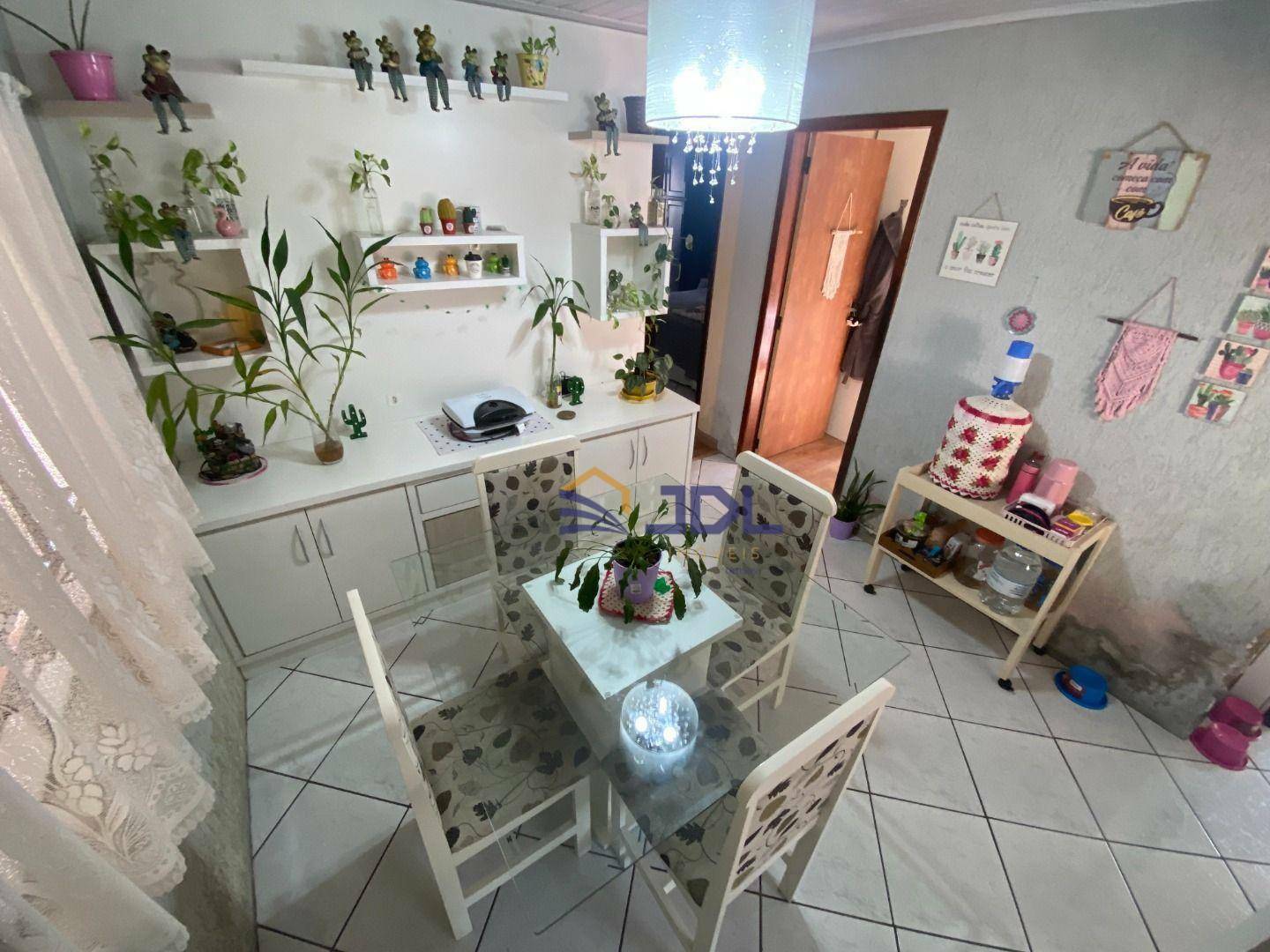 Casa à venda com 3 quartos, 98m² - Foto 10