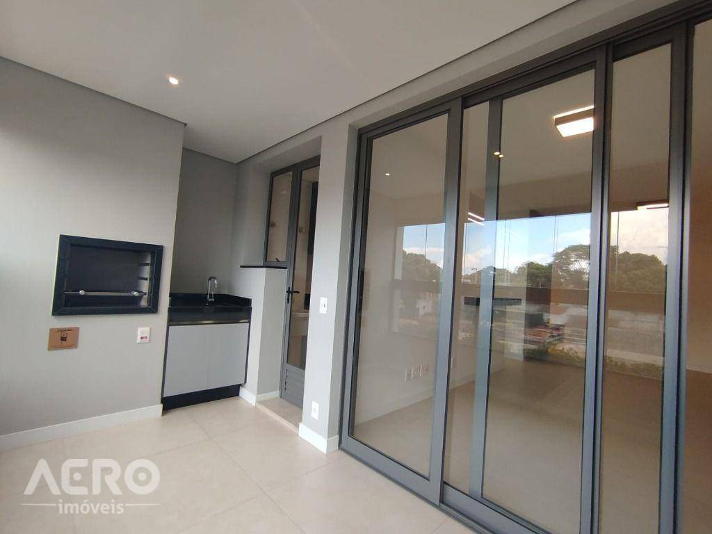 Apartamento para alugar com 3 quartos, 96m² - Foto 4