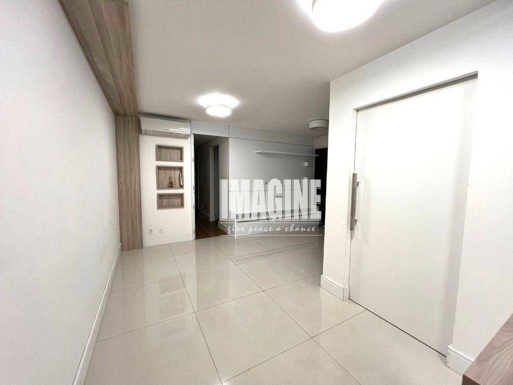 Apartamento à venda com 3 quartos, 91m² - Foto 1