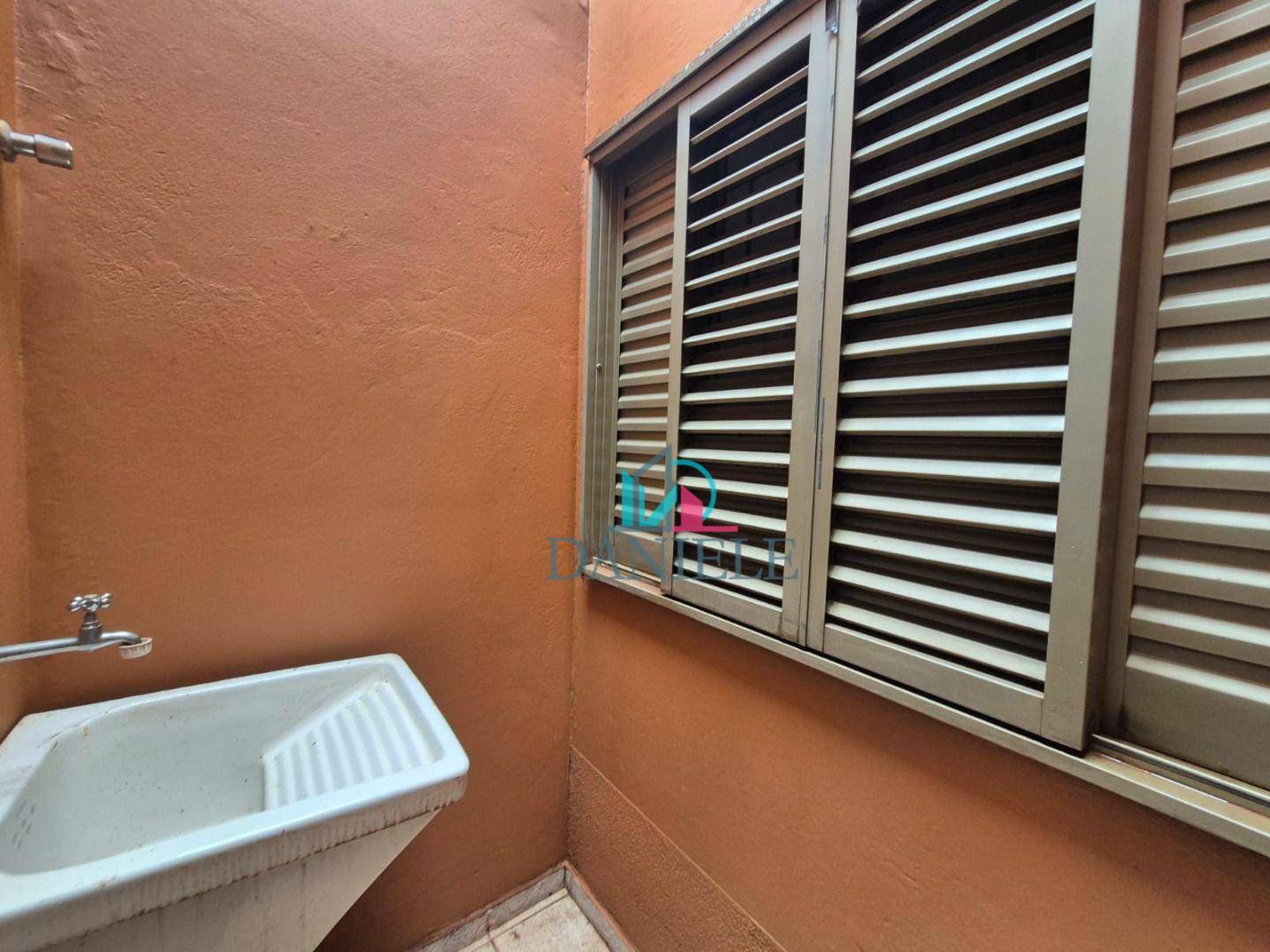 Casa à venda com 3 quartos, 182m² - Foto 22