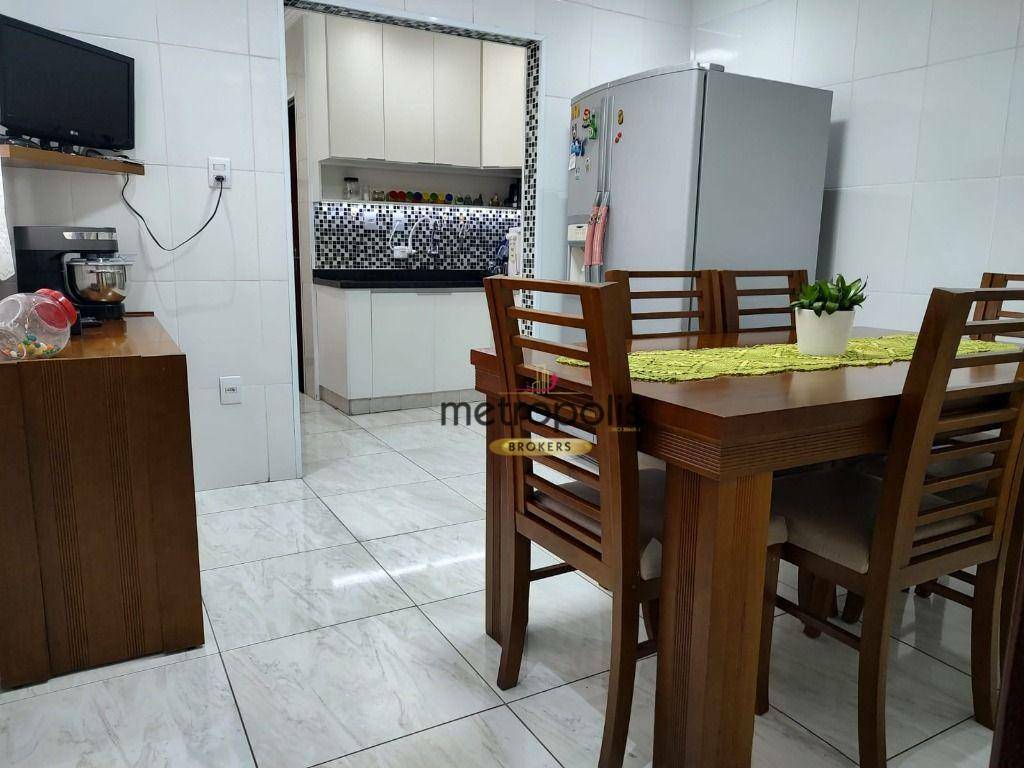 Casa à venda com 3 quartos, 128m² - Foto 1