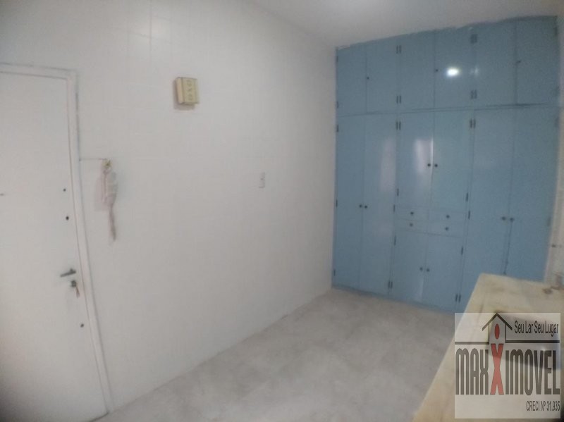 Apartamento à venda com 3 quartos, 128m² - Foto 11