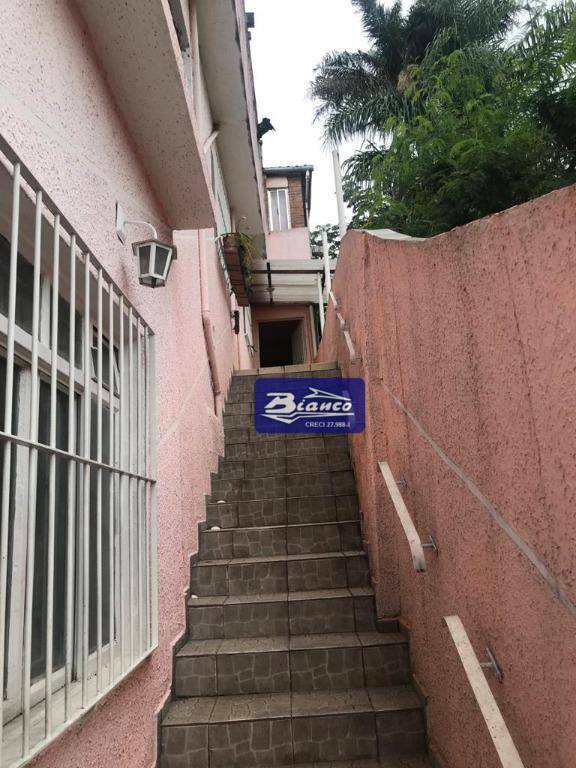 Sobrado à venda com 3 quartos, 140m² - Foto 2