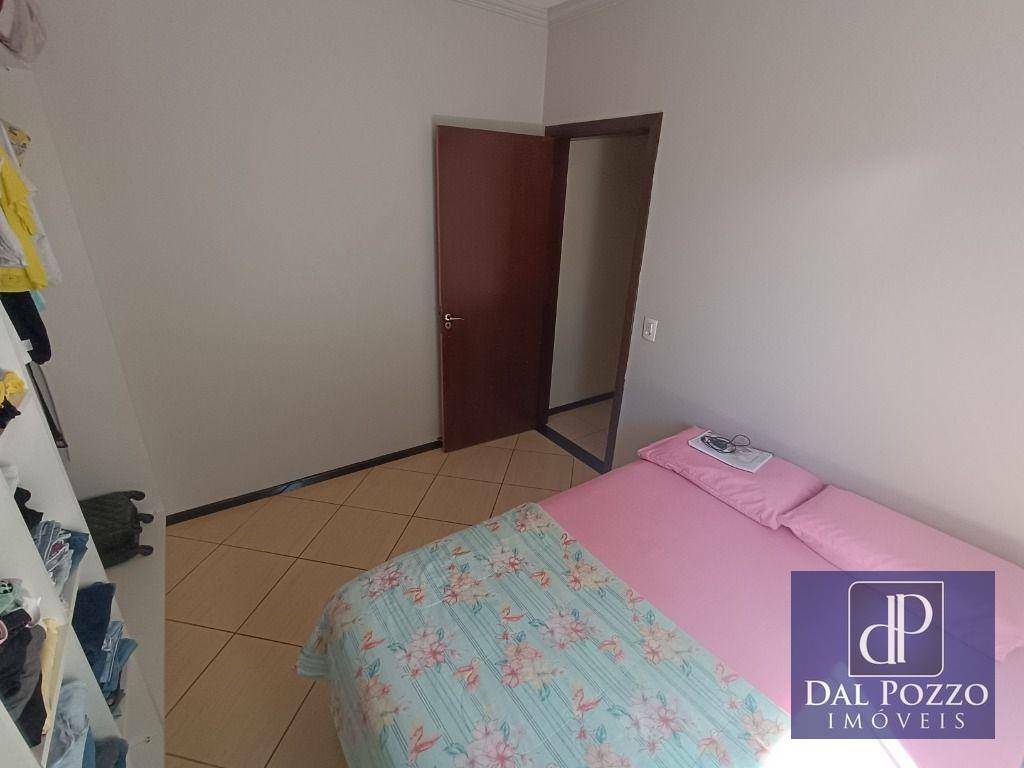 Casa à venda com 3 quartos, 206m² - Foto 22