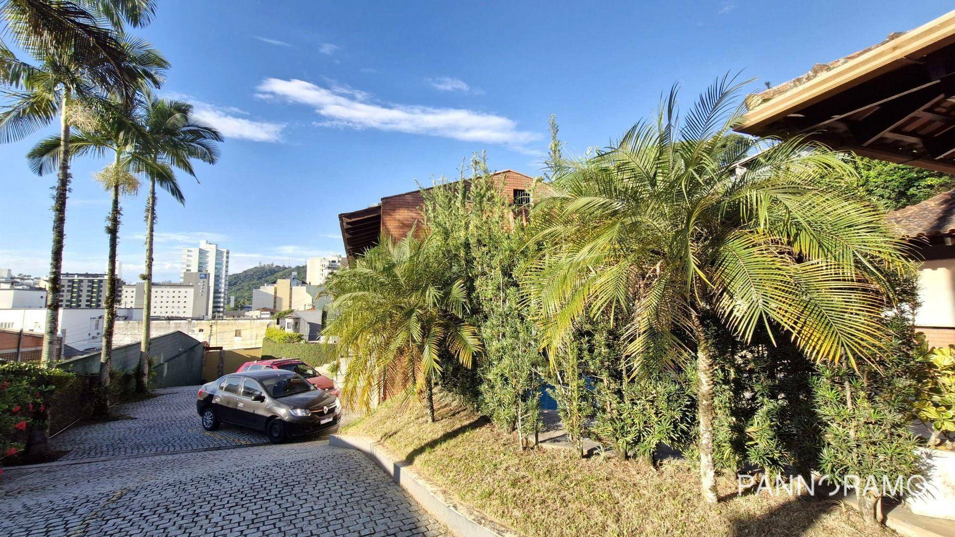 Casa para alugar com 5 quartos, 920m² - Foto 40