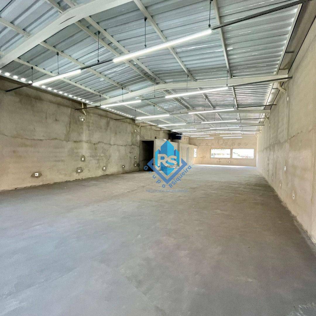 Depósito-Galpão-Armazém para alugar, 552m² - Foto 1