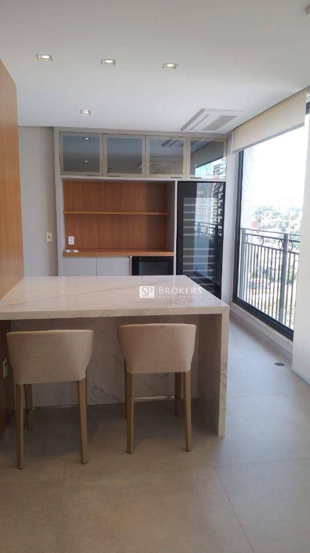 Apartamento à venda com 3 quartos, 256m² - Foto 8